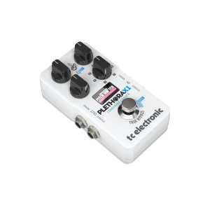 TC ELECTRONIC PLETHORA X1 - Компактный мультиэффект-процессор