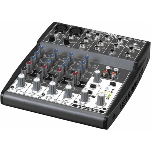 BEHRINGER 802 - микшер,2 микр. предусил.,4 линейных входа, эквалайзер
